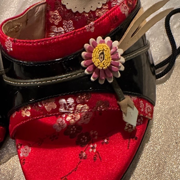 Sexy Colin Stuart Red Floral high heeled mules - Picture 2 of 9